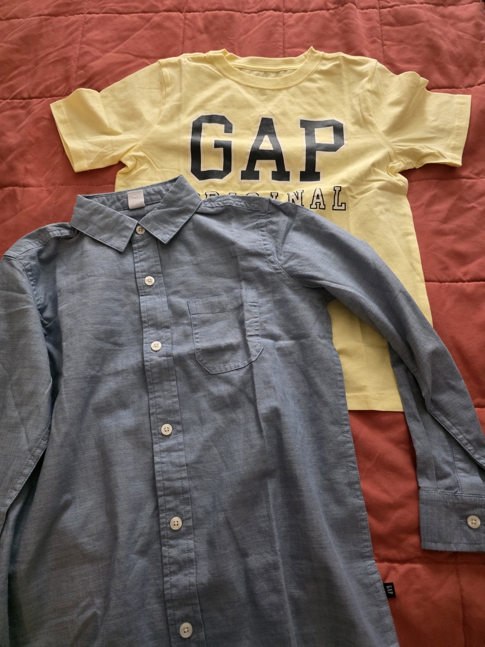 GAP Yellow Logo Tee for Kids - Comfortable Everyday Shirt